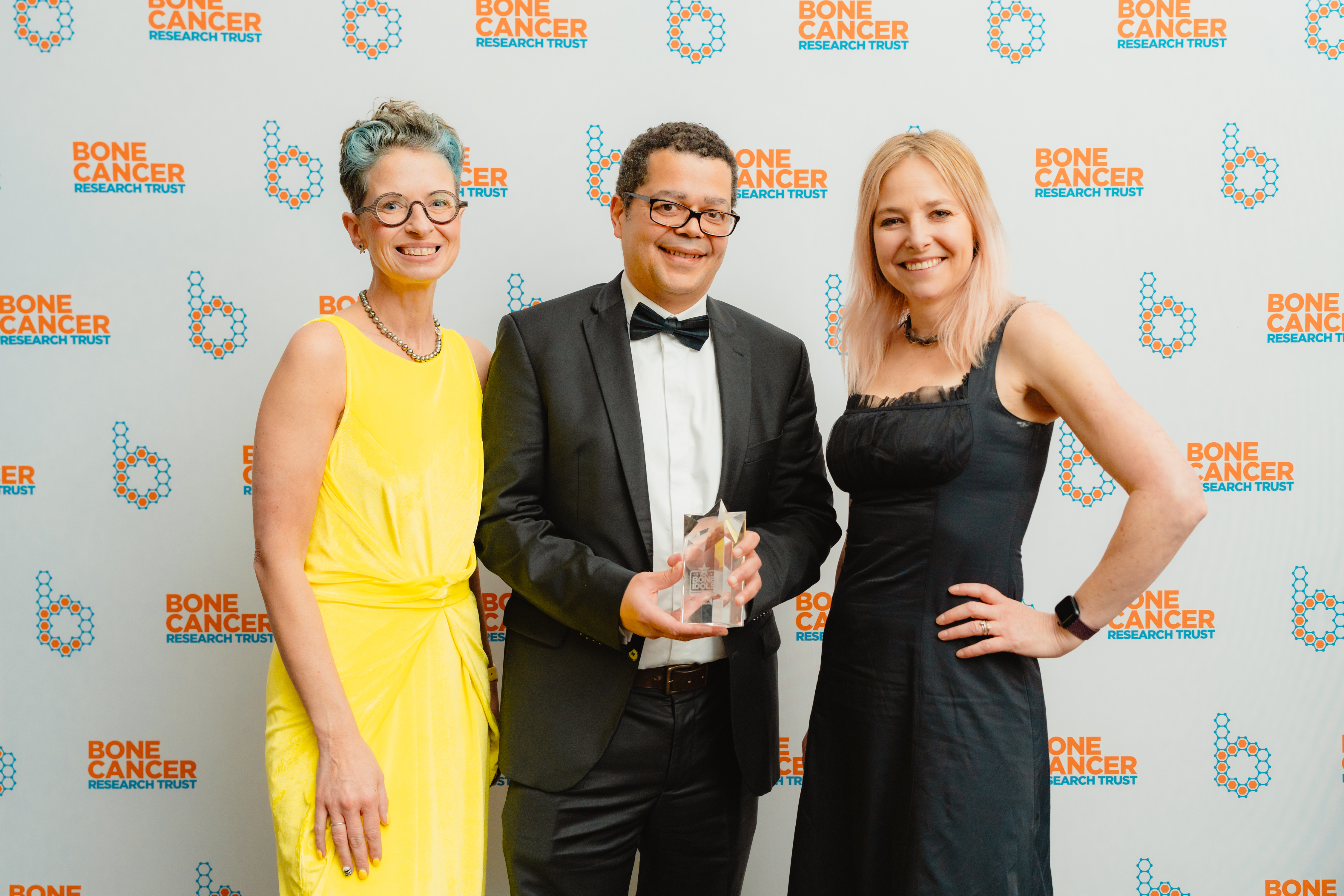Kenny Rankin with Dr Liz O'Riordan and Professor Alice Roberts